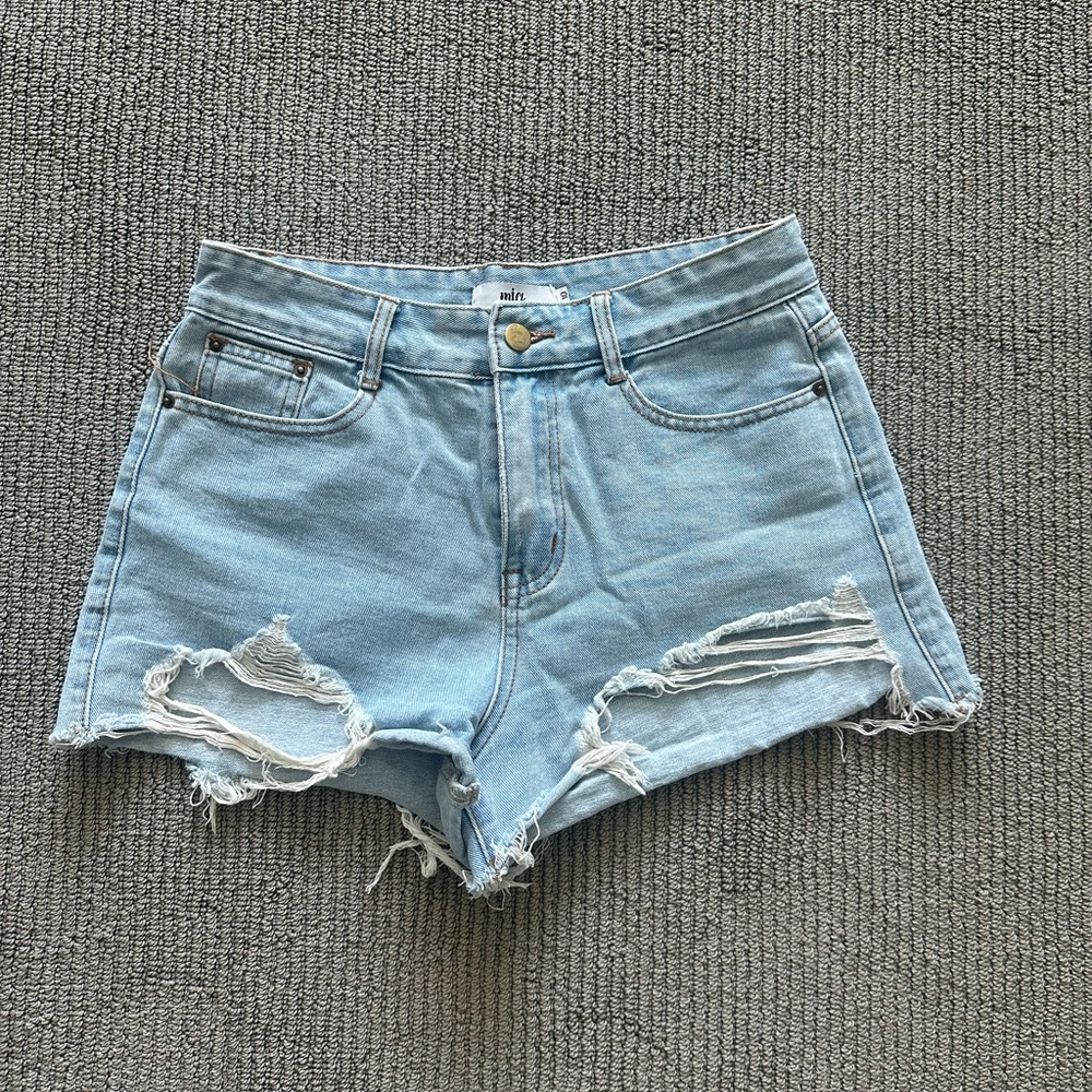 Cutoff denim shorts - light wash for summer!
